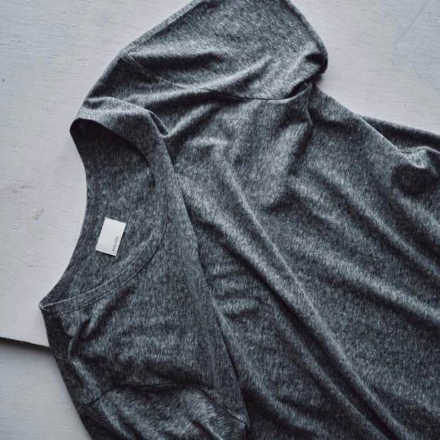 [3] mono prive textured roll monochrome