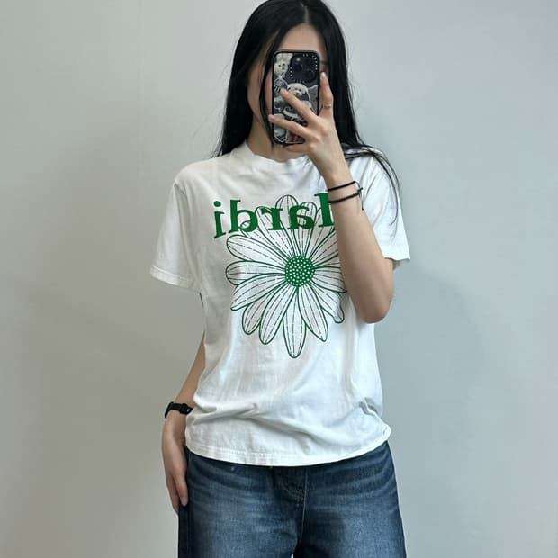 마르디 메크르디 화이트 반팔 티셔츠