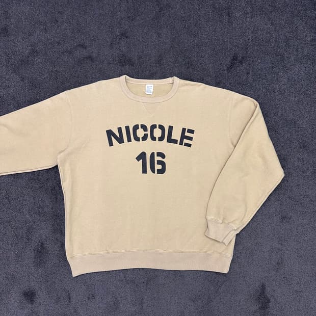 Thomas More 니콜 맨투맨 L