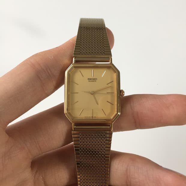 90s seiko tank gold quartz