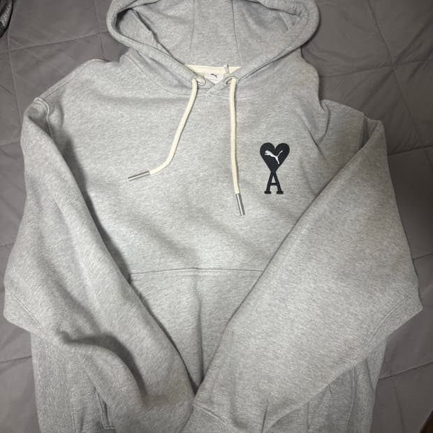 퓨마 아미 후드티