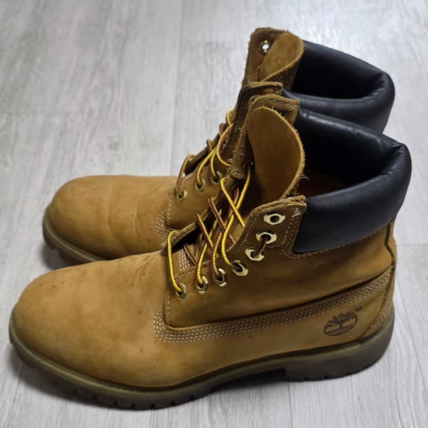 팀버랜드 6인치 프리미엄 누벅부츠(255~260)