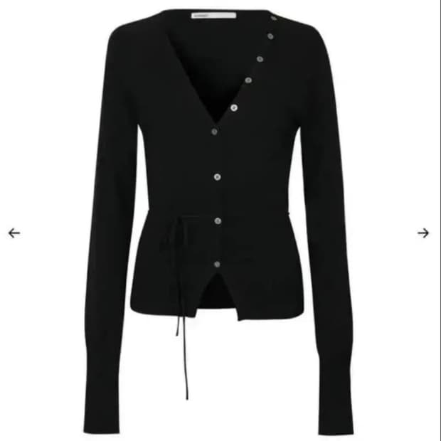 보헤미안서울 브이넥 버튼 가디건 블랙