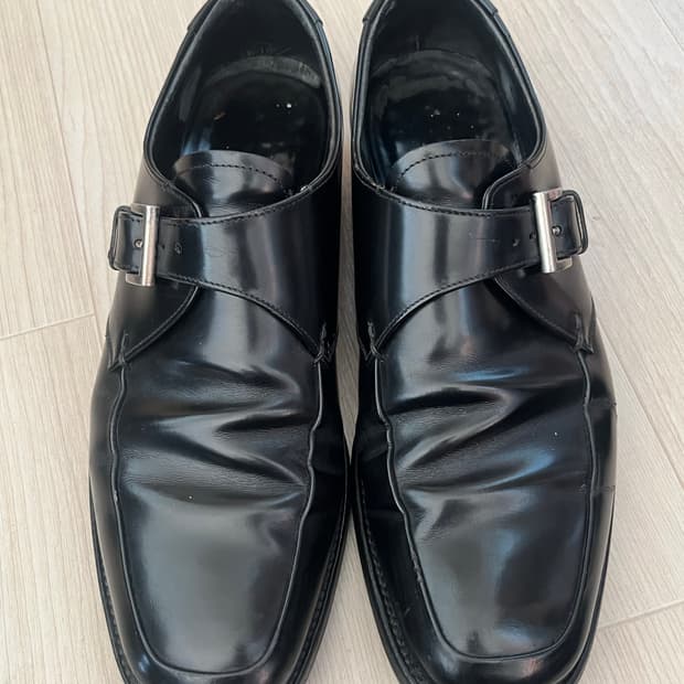 프라다 버클 로퍼