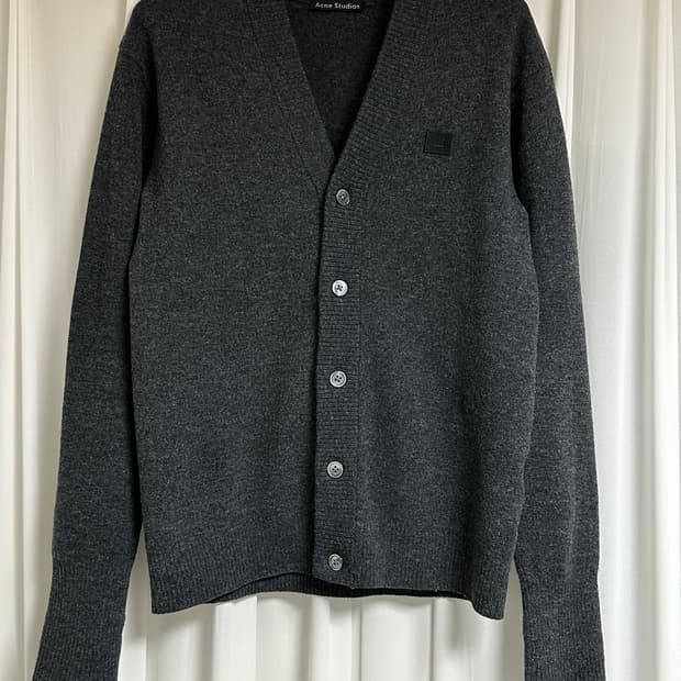 아크네스튜디오 Neve 울 가디건 차콜 XS (95-100)