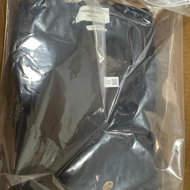 톰브라운 밀라노 스티치 금장 가디건 네이비 4사이즈