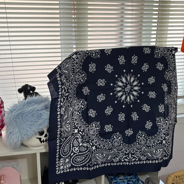 멀티 페이즐리 빅 스카프