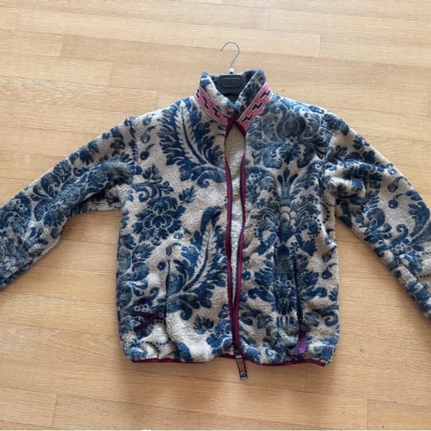 캐피탈 다마스크 패턴 마리아 플리스 집 블루종 베이지 5사이즈