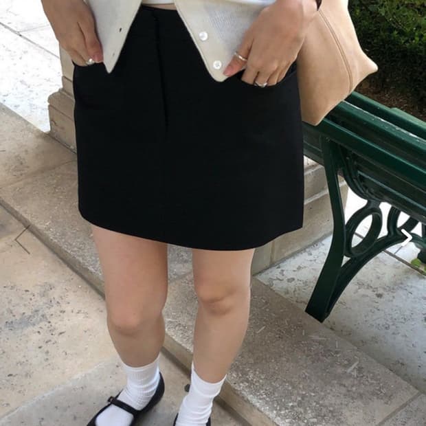 르모어 로우 미니 스커트