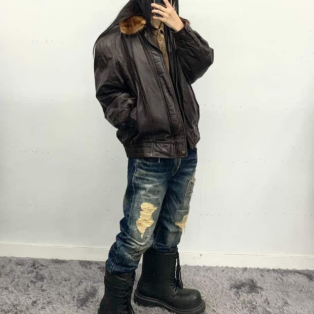 램스킨 퍼카라 레더 봄버 자켓