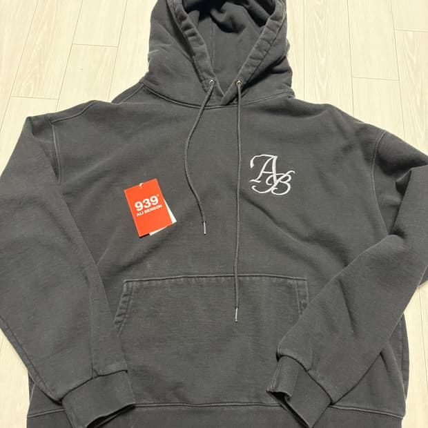 ALI BENSON 후드티