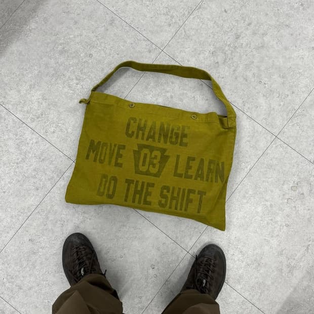 컬렉트피시스 CML 메신저백 올리브그린