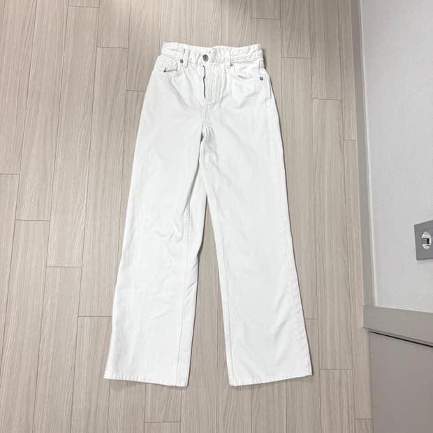 (22) 자라 화이트 데님팬츠