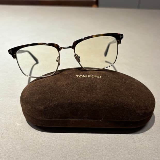 톰포드 안경
