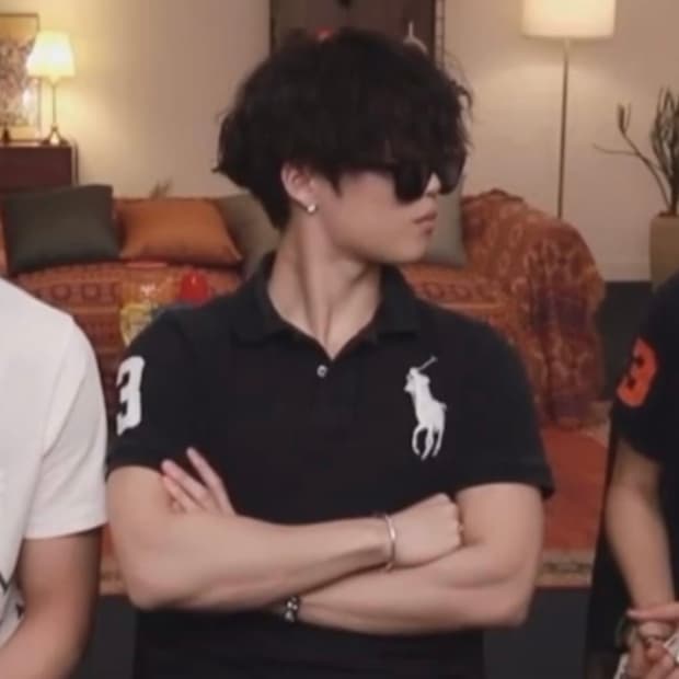 폴로 빅포니 블랙 김하온