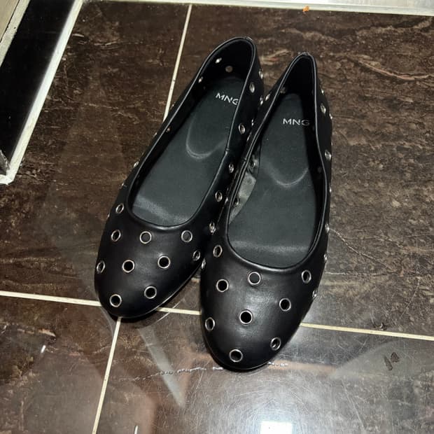 Mango 망고 스터드플랫 36