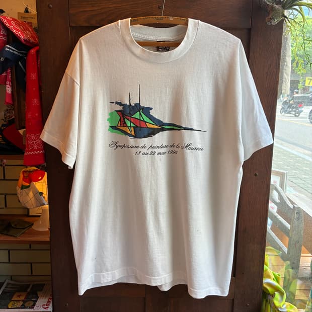 90’s Fruit of the Loom Art Tee