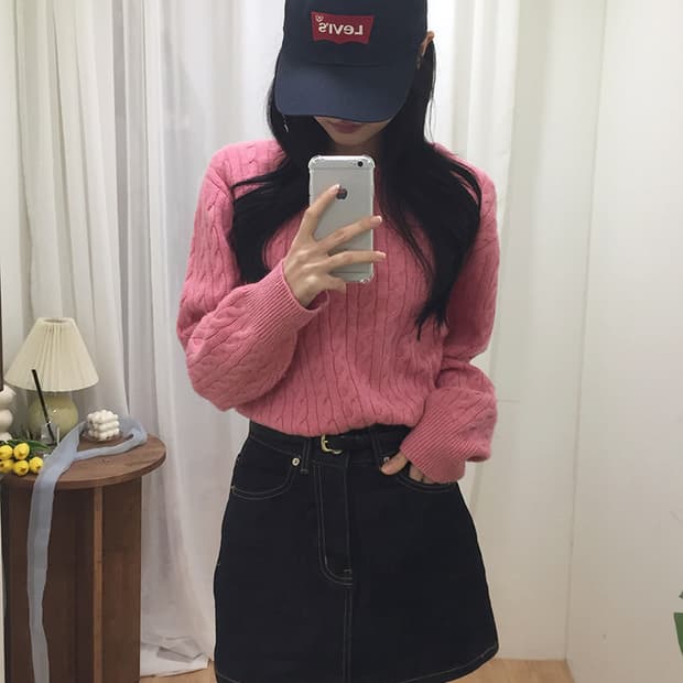 여성 게스 꽈배기 라운드니트 100 