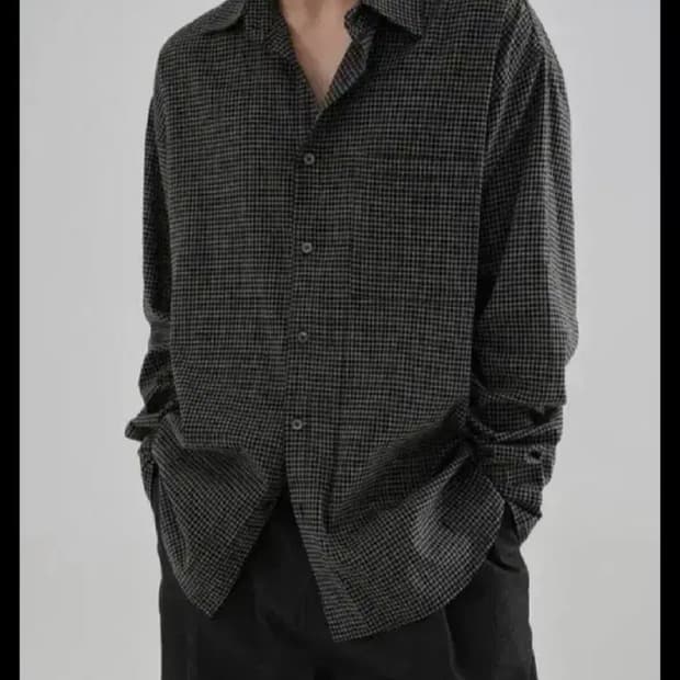 컬러리스 무채색주의 셔츠 