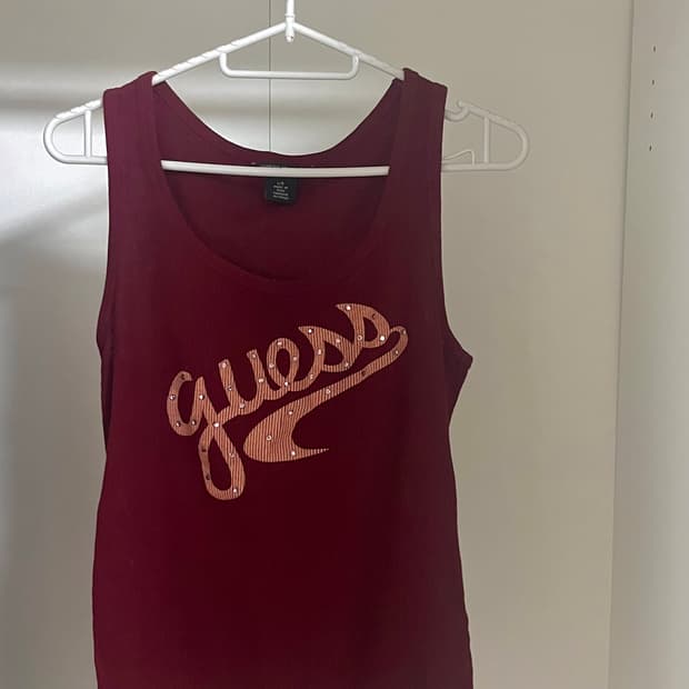 Guess 게스 큐빅 골지 나시 탱크탑