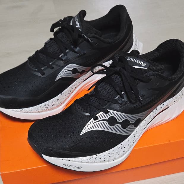 써코니 엔돌핀 스피드 4 블랙