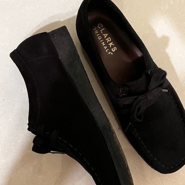 클락스 왈라비 블랙 235