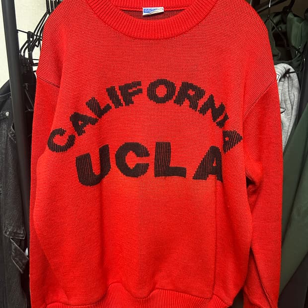 UCLA 캘리포니아 레드 니트 스웨터
