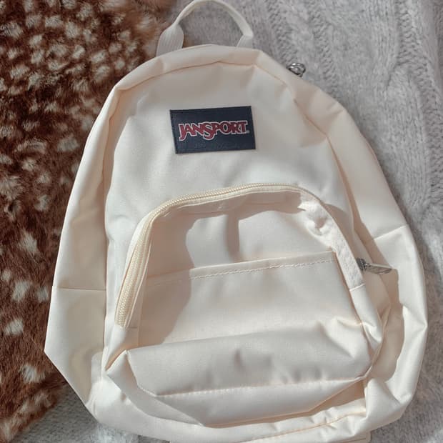 새상품 잔스포츠 하프 파인트 코코넛 크림 컬러 백팩