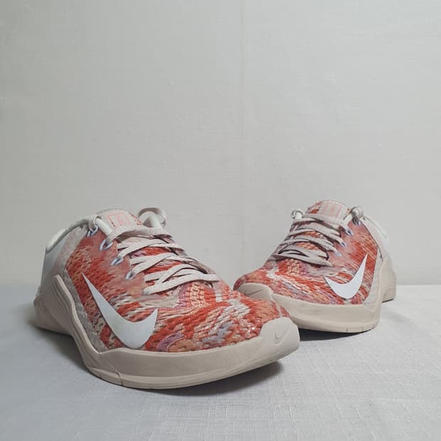 나이키 우먼스 메트콘6 운동화 크로스트레이닝 핑크 235mm