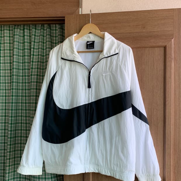 나이키 빅스우시 우븐 바람막이 L