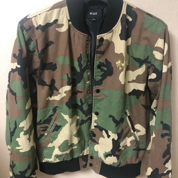 HUF 카모자켓