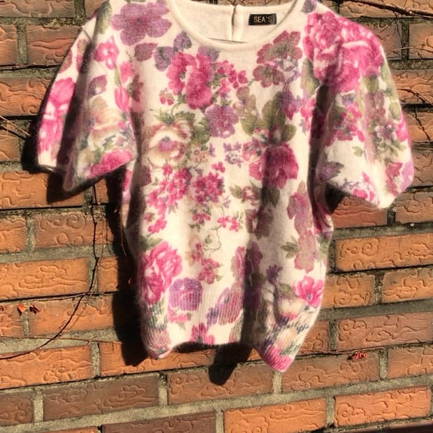 vintage flower pattern knit