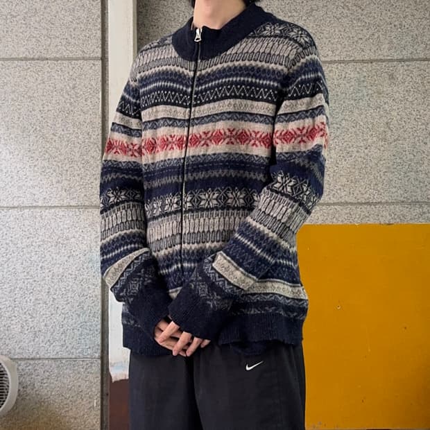 쇼트 눈꽃 패턴 램스울 니트 집업