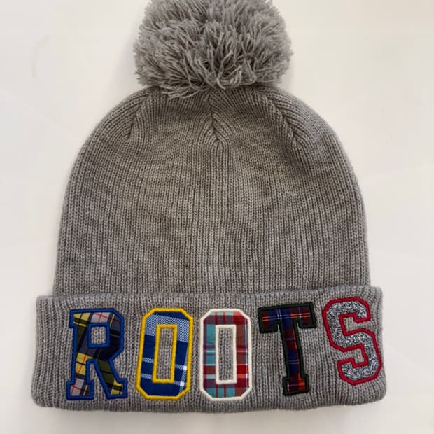 루츠 체크 로고 방울비니