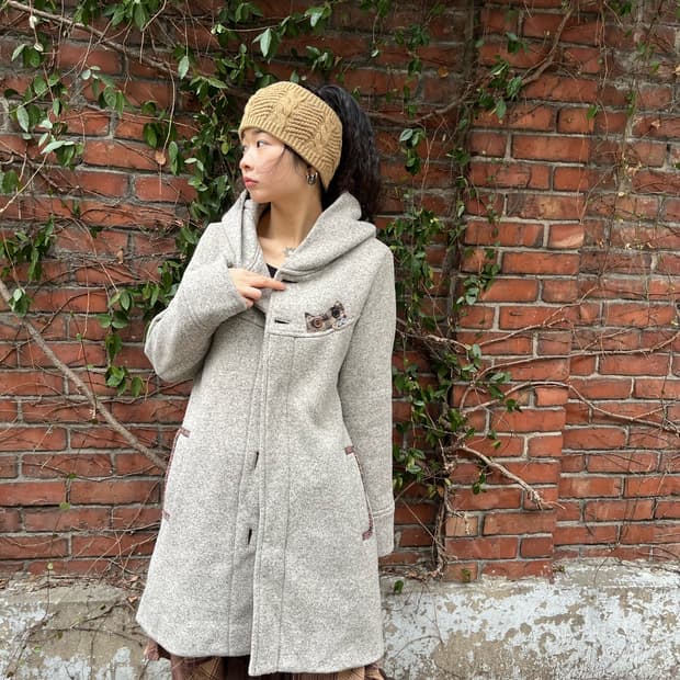 티티카카 고양이패치 후드 코트