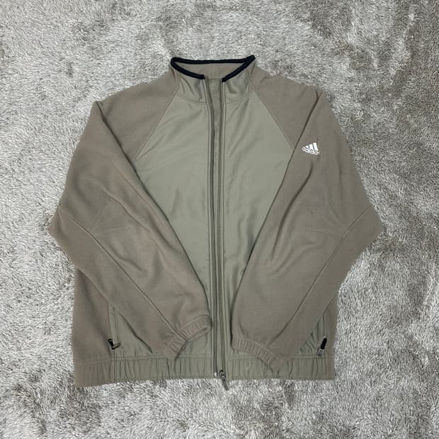 아디다스 빈티지 후리스