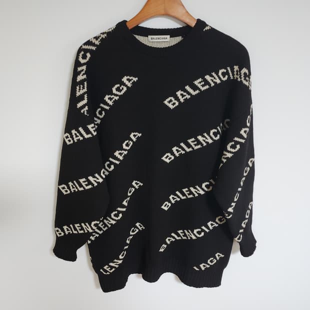 [S] 발렌시아가 블랙 울 멀티로고 여성 오버핏 니트 555273