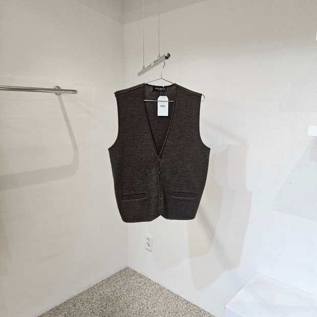 입생로랑 울 니트 베스트