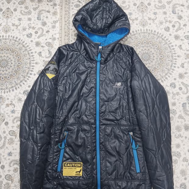 뉴발란스 후드 패딩 90  ( 안쪽 플리스)