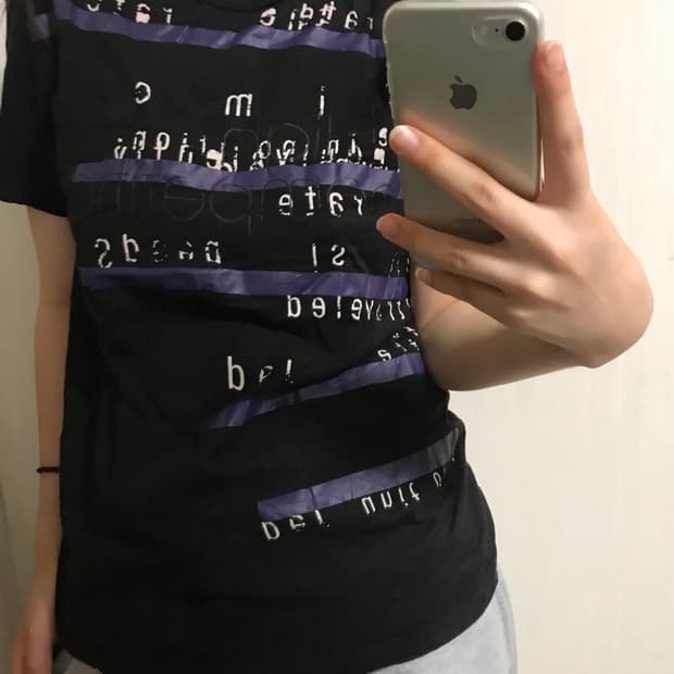 일본빈티지 게스 펑크 데미지 레터링 디테일 반팔 티셔츠