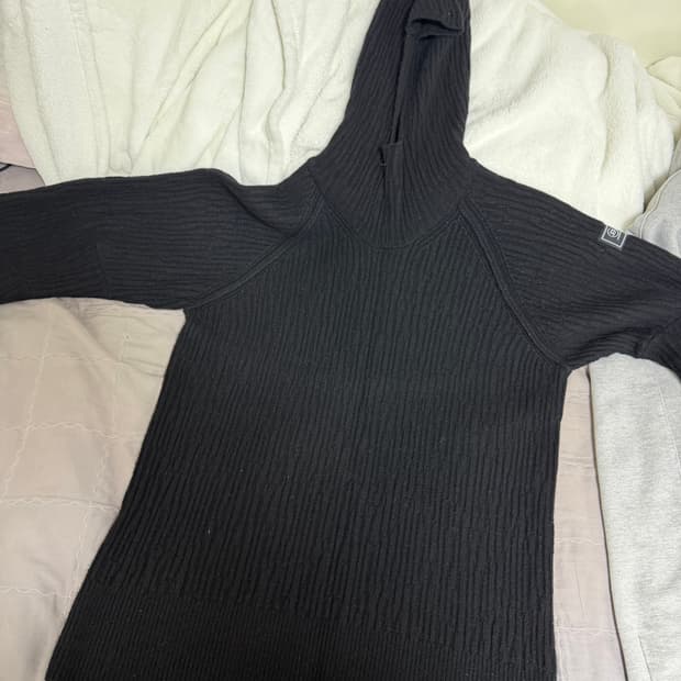 아더에러 바라클라바 니트