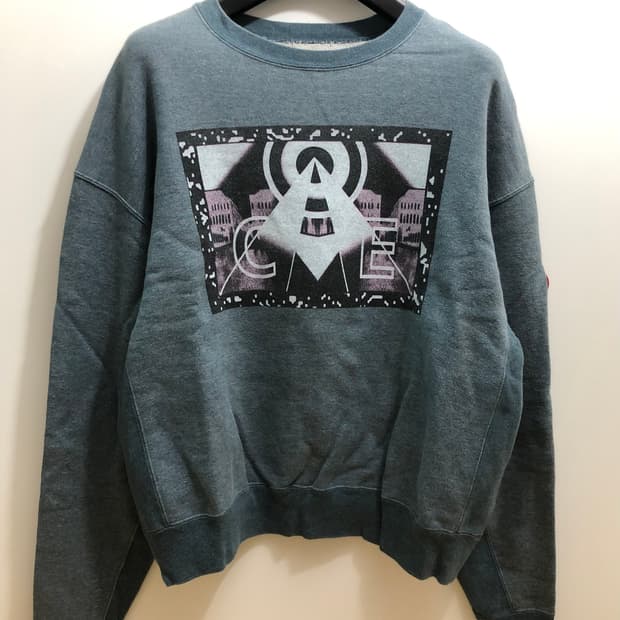 [M] 카브엠트 써클 오브 라이트 크루넥 스웻셔츠