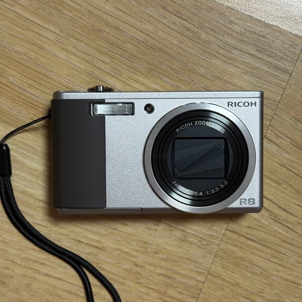 리코 r8 실버 Ricoh 빈티지 디카 풀박스 (장원영 디카)