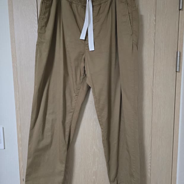 아크네 스튜니오 팬츠