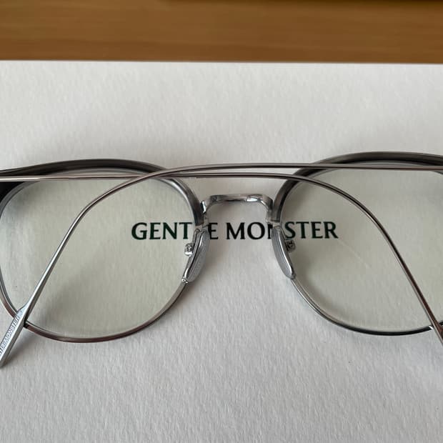 젠틀몬스터 안경 알리오 X GD1 ALIO 그레이 블루라이트차단 티타늄