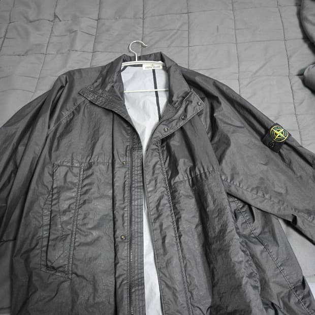 스톤아일랜드 바람막이 모자 탈부착