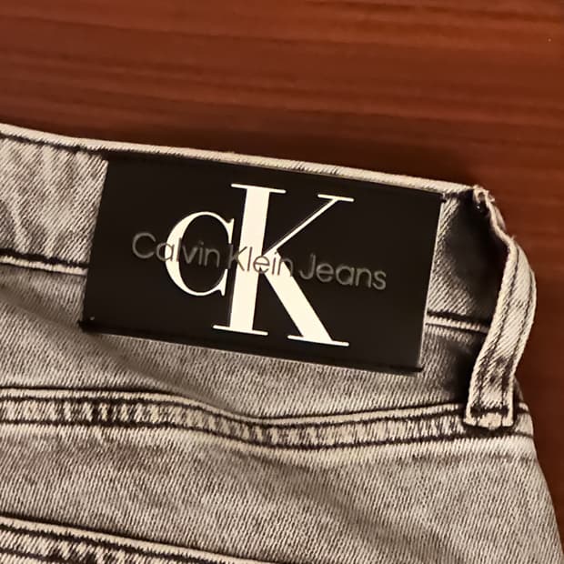 BTS 정국 착용 CK 캘빈클라인 90s 진