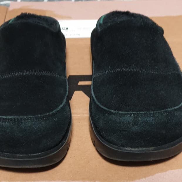 야세 벨로 안감털 슬리퍼 블랙 (240)