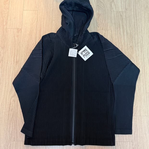 이세이미야케 옴므플리세 후드집업