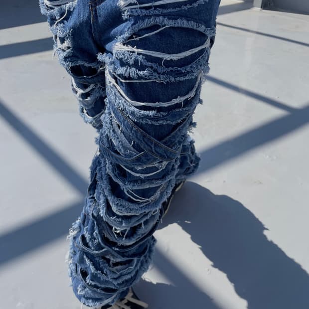 VTG DESTROYED DENIM JEANS